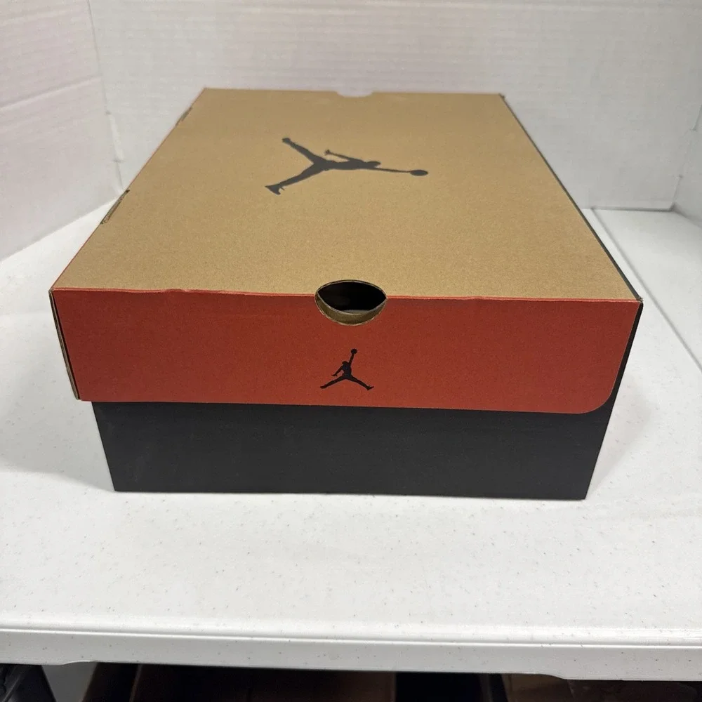 Air Jordan 12 Retro 'Field Purple' Sneakers 2023 Size 11 CT8013-057